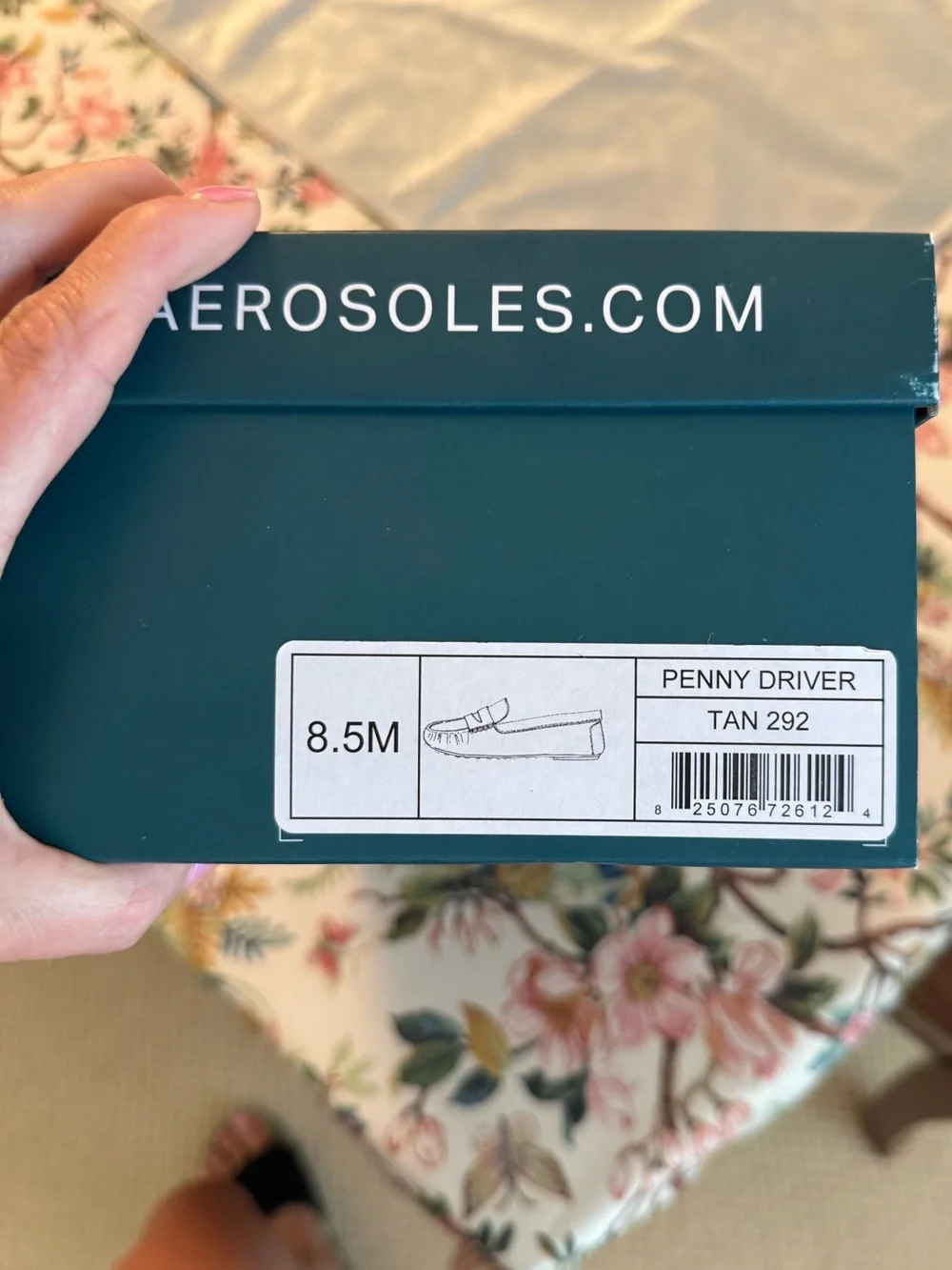 AEROSOLES timeless style